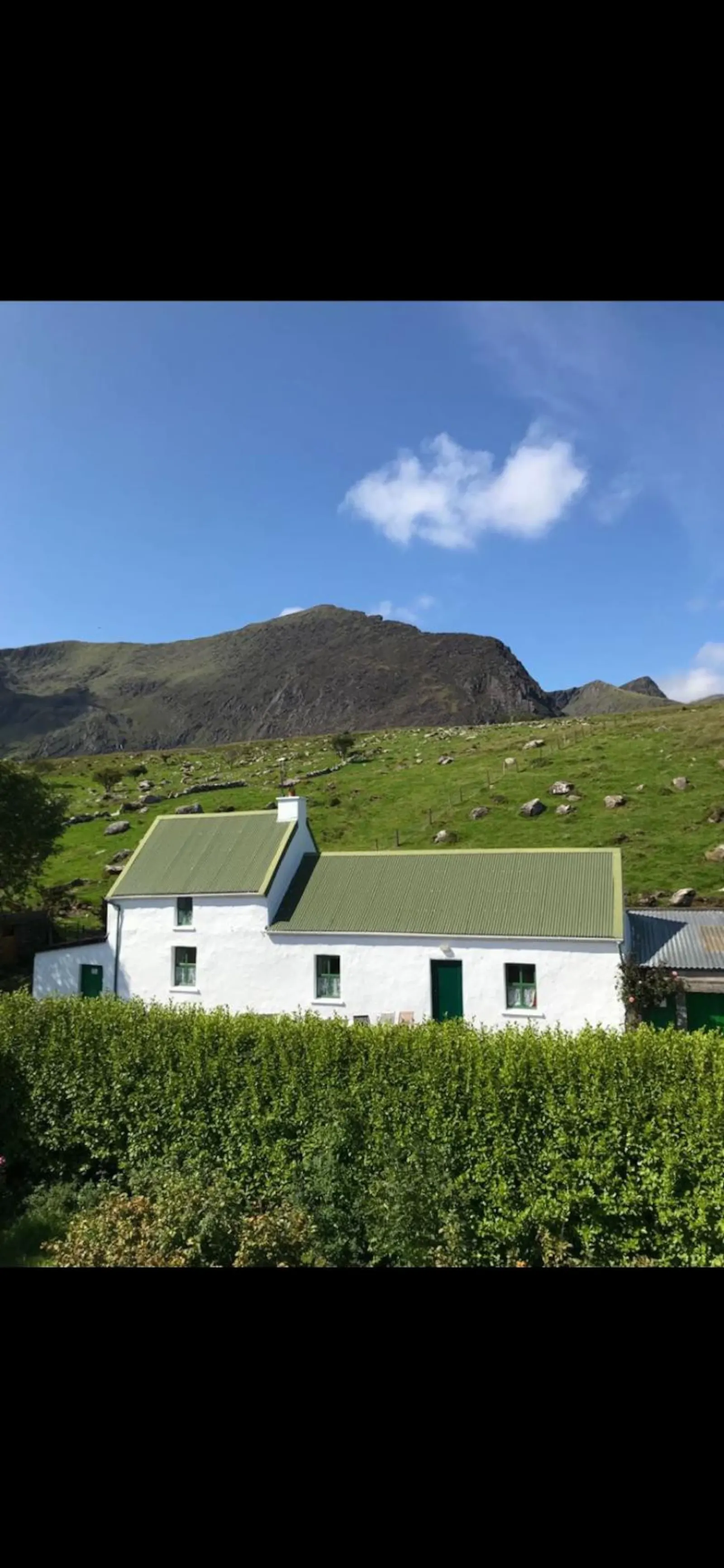 Loch Cruite Cottage - self-catering holiday home in Cloghane, Co. Kerry