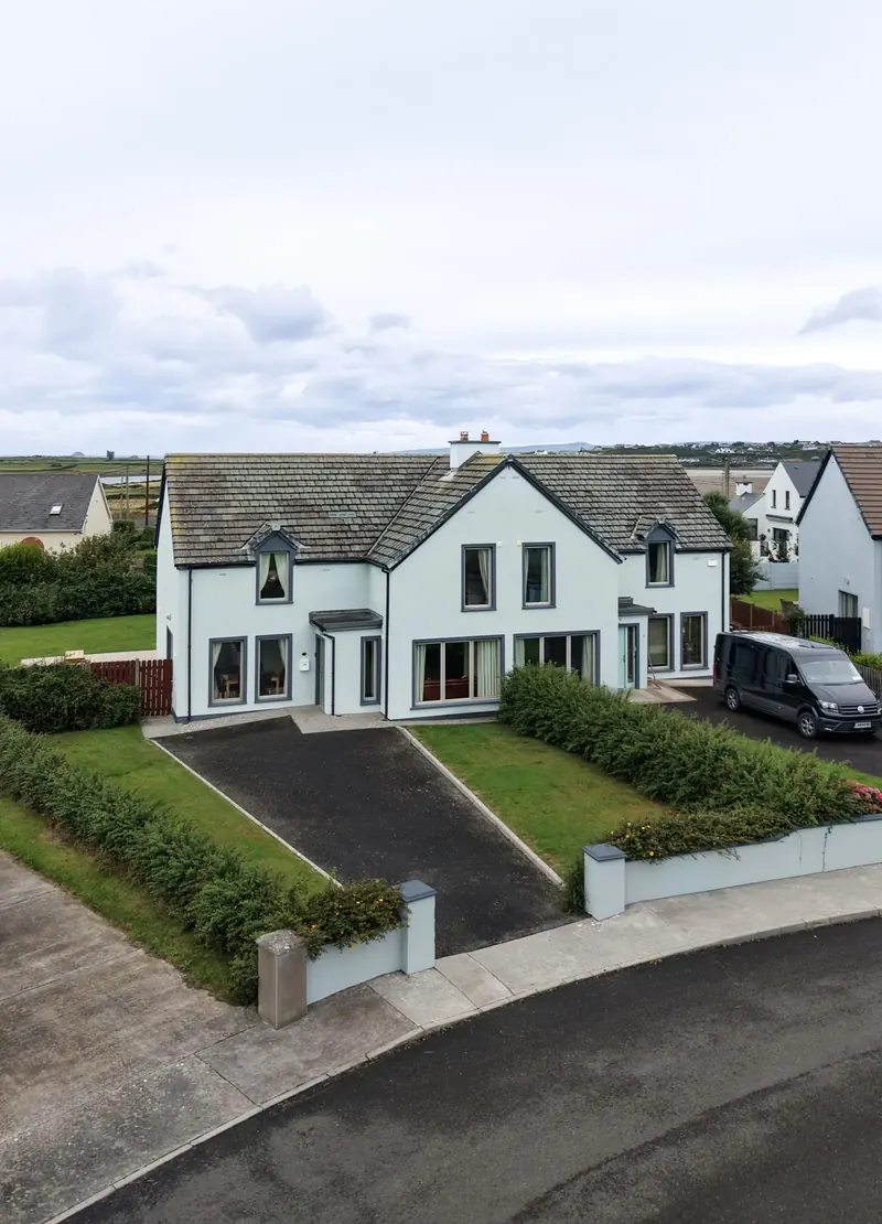 The Lighthouse Fenit, holiday home in Fenit, Co. Kerry